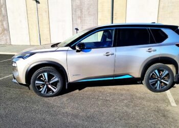 Nissan X Trail með bensíndrifinn rafmótor