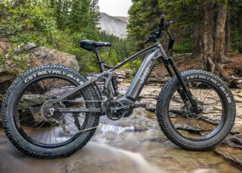 Rafdrifið fjallahjól frá Jeep