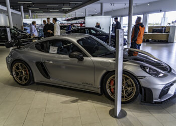 Bílabúð Benna frumsýnir Cayman GTS og Cayman GT4 RS