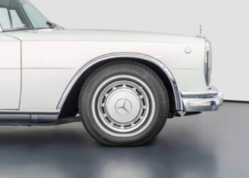 Hefurðu einhvern tímann séð svona uppgerðan Benz?