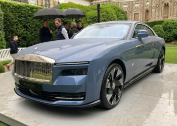 Rolls-Royce Spectre á 75,8 milljónir króna
