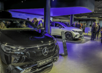 Askja frumsýnir Mercedes EQE SUV