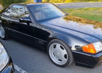 Flott kvöldsamkoma hjá eigendum Mercedes Benz bíla