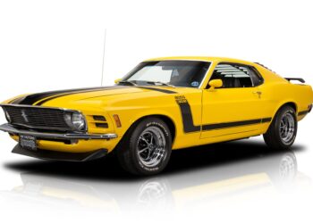 Gulur Mustang í lok guls september