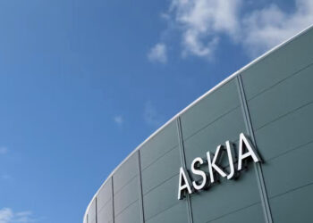 Tvær bílasýningar hjá Öskju