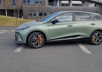 Úlfur í sauðagæru: reynsluakstur MG4 XPower