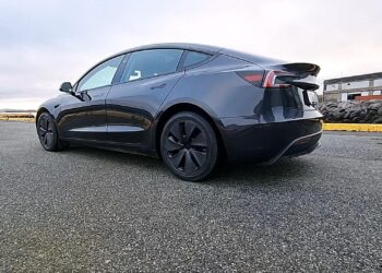 Tesla er einfaldlega með‘etta! Reynsluakstur á nýjum Tesla Model 3