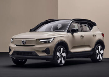 Nýr Volvo EX40 er endurmerktur sem XC40 rafknúinn