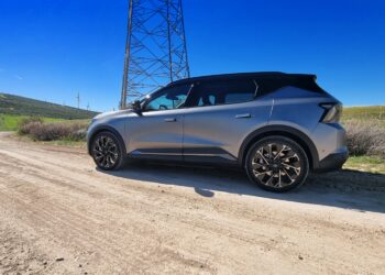 Renault Scénic E-Tech er flottur fjölskyldbíll með toppdrægni!