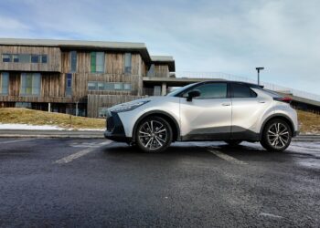 Nýr Toyota C-HR, flottur og þægilegur akstursbíll
