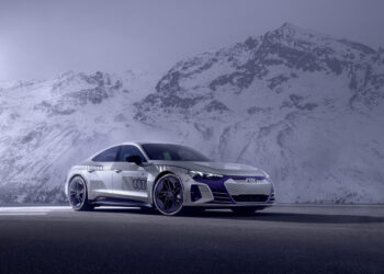 Audi RS e-tron GT ice race edition