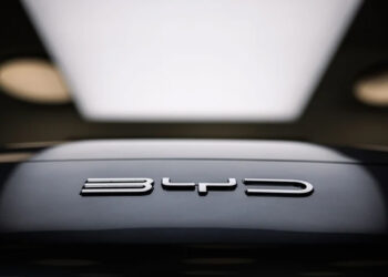 BYD afhjúpar nýja tvinntækni með drægni upp á 2.100 km