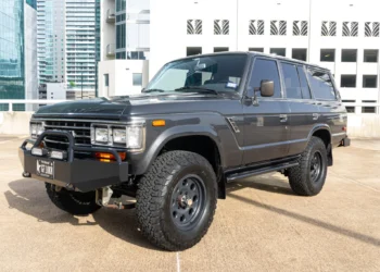 1988 árgerðin af Toyota Land Cruiser þótti nær óslítandi bíll
