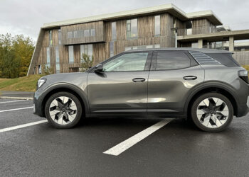 Litli bróðirinn með stóra nafnið: nýr Ford Explorer er viðkunnalegur bíll