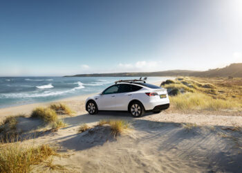 Sjö sæta Tesla Model Y