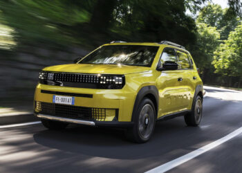 Endurfæddur rafmagns Fiat Panda til sölu í vor