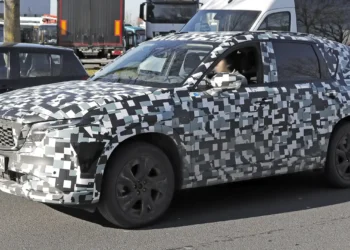 Nýr rafknúinn Mazda CX-5 sást í prófunum