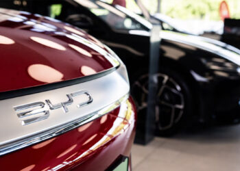 BYD frestar fjöldaframleiðslu í nýrri verksmiðju í Ungverjalandi og framleiðir færri rafbíla