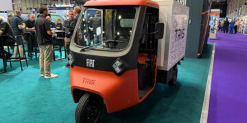 Er Fiat Tris – lítill þriggja hjóla pallbíl lausnin í göngugötunum?