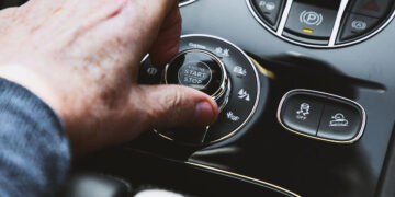 Taka hnappar aftur við af skjásnertingu?