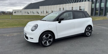 JAC E30X er borgarbíll, vinnubíll, heimilisbíll og fjölskyldbíll