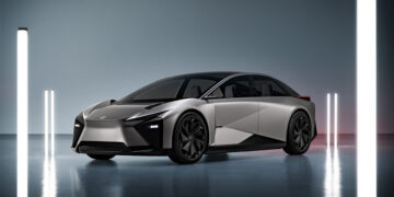 Toyota hættir við  flaggskipið Lexus LF-ZC