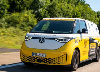 Volkswagen ID. Buzz setur met í vegalengd fyrir rafbíla
