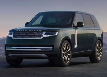 Fyrsti rafhlöðuknúni Range Rover-bíllinn frá JLR er væntanlegur í desember
