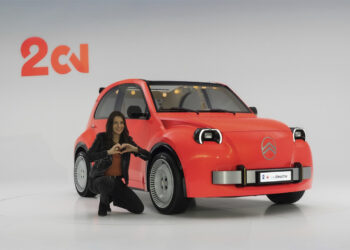 Kynning á hugmyndabílnum Citroën 2CV