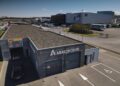 Frá bílaplaninu inn í hátækniskoðun