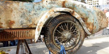 73 ár á vatnsbotni – Bugatti-bíllinn sem reis upp úr djúpinu