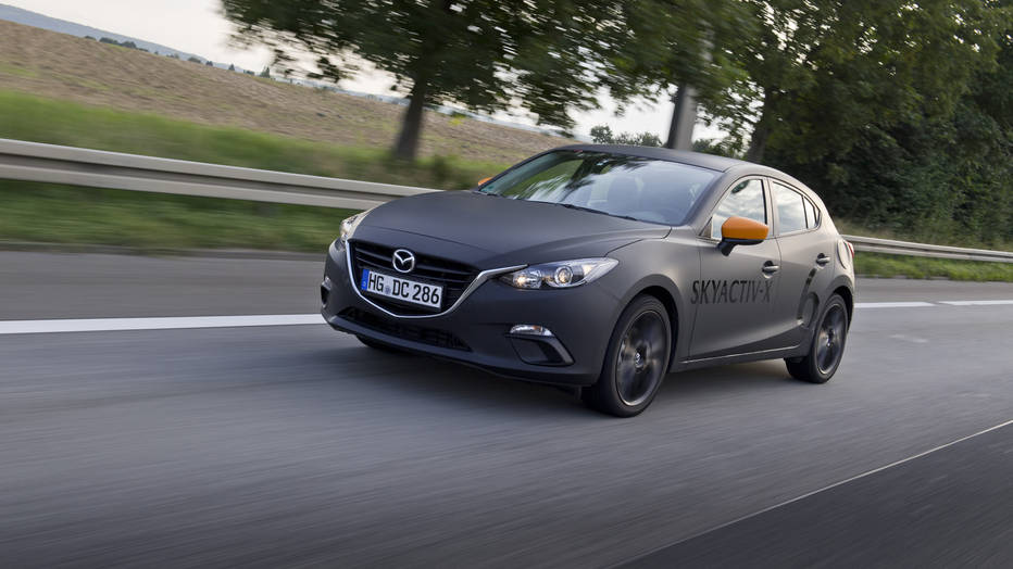 Ný kynslóð Mazda 3 verður frumsýnd á bílasýningunni í Los Angeles