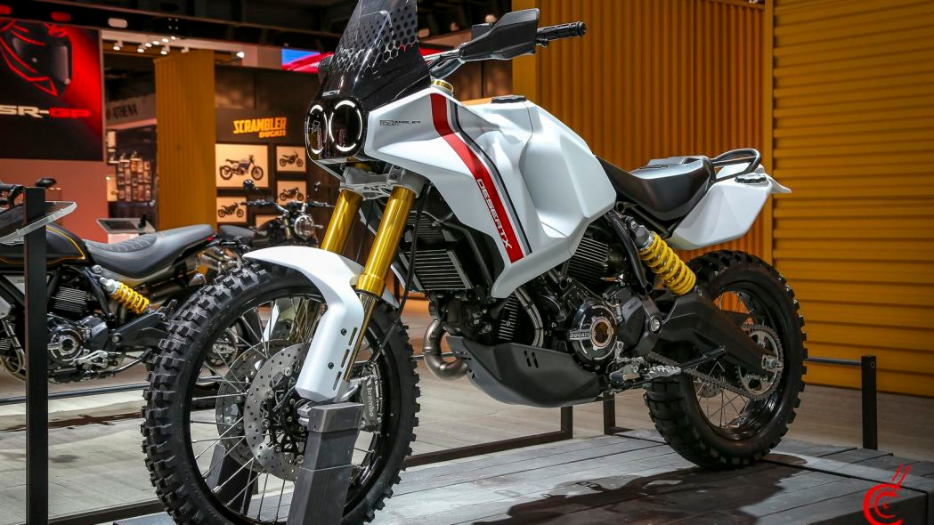 Nýjustu hugmyndahjól Ducati fara með Scrambler-nafnið í tvær áttir