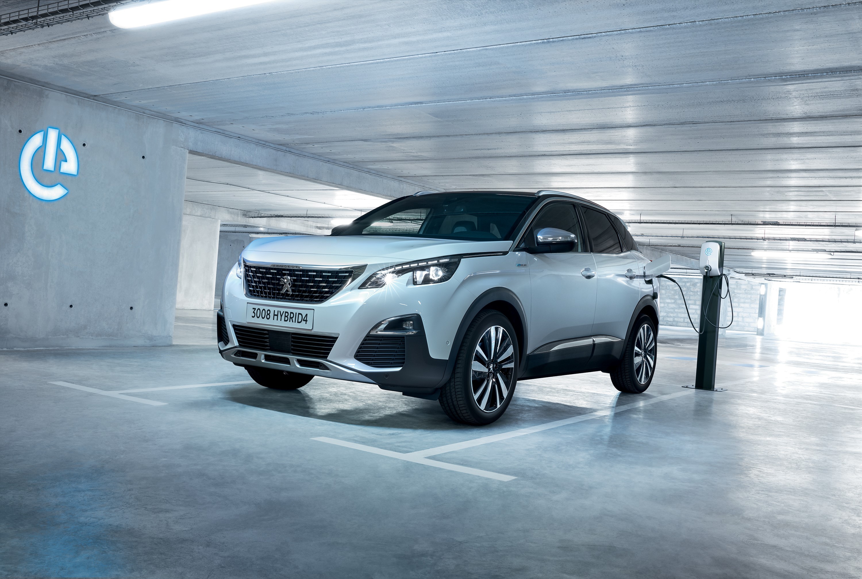 Forsalan er hafin á Peugeot 3008 PHEV