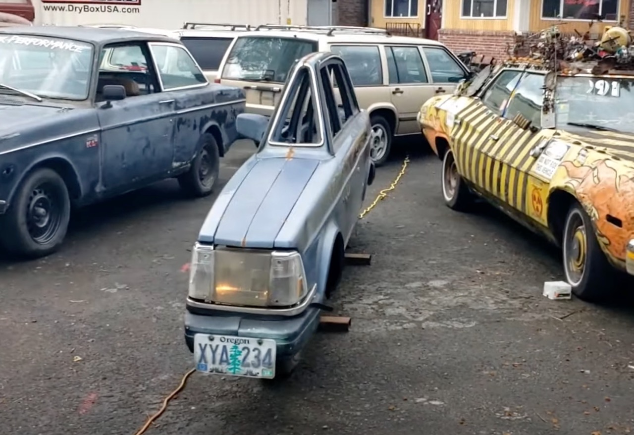 Á líkbíl í skólann og buggy-bíl heim